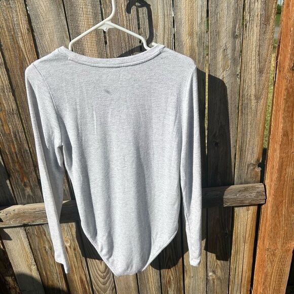 Loft bodysuit long sleeve vneck size large - Picture 5 of 7